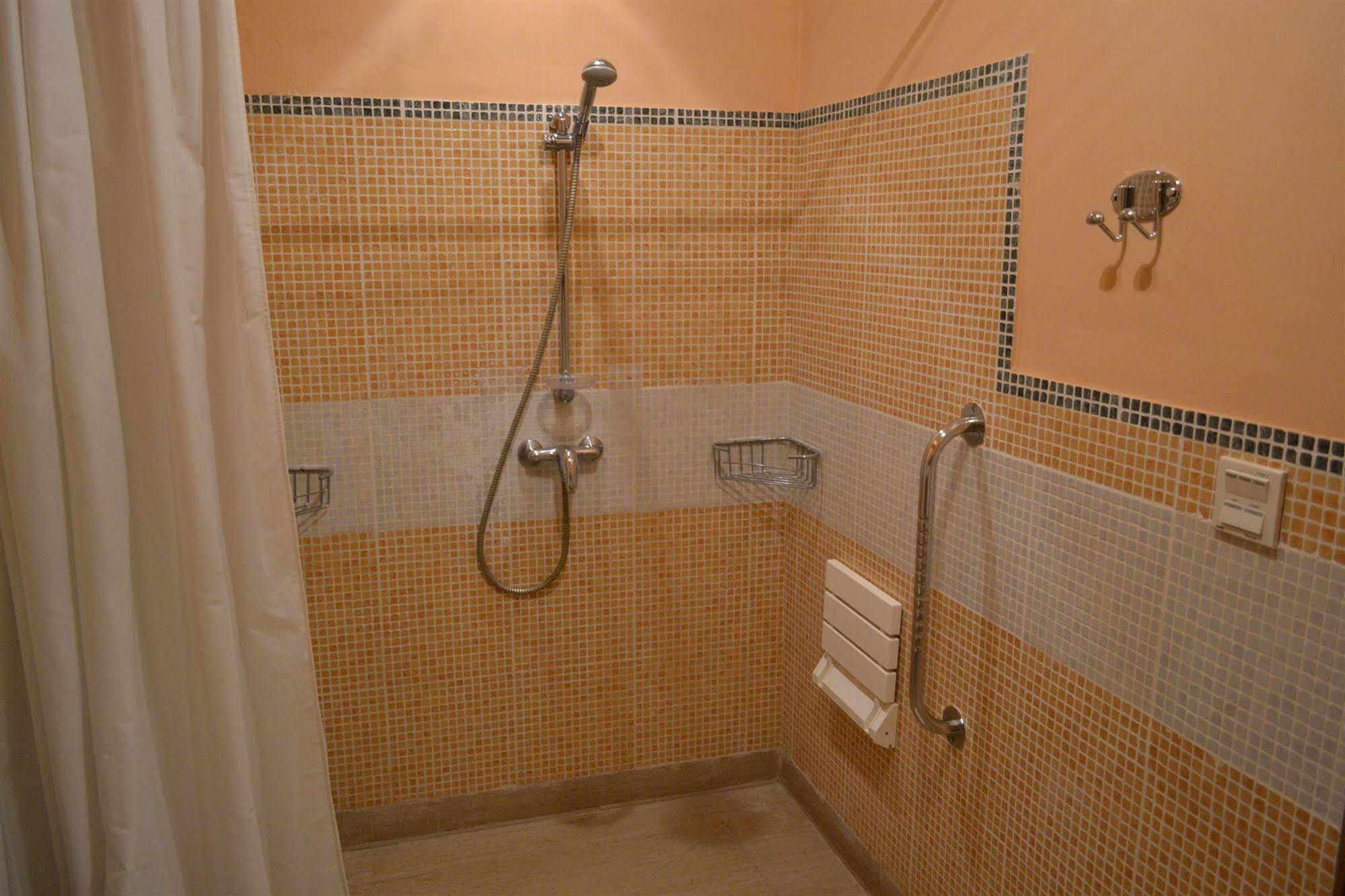Granados Palacio Boutique Hotel Ecija Luaran gambar