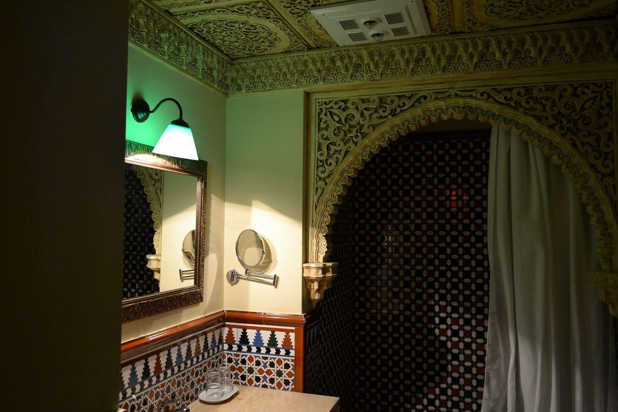 Granados Palacio Boutique Hotel Ecija Luaran gambar