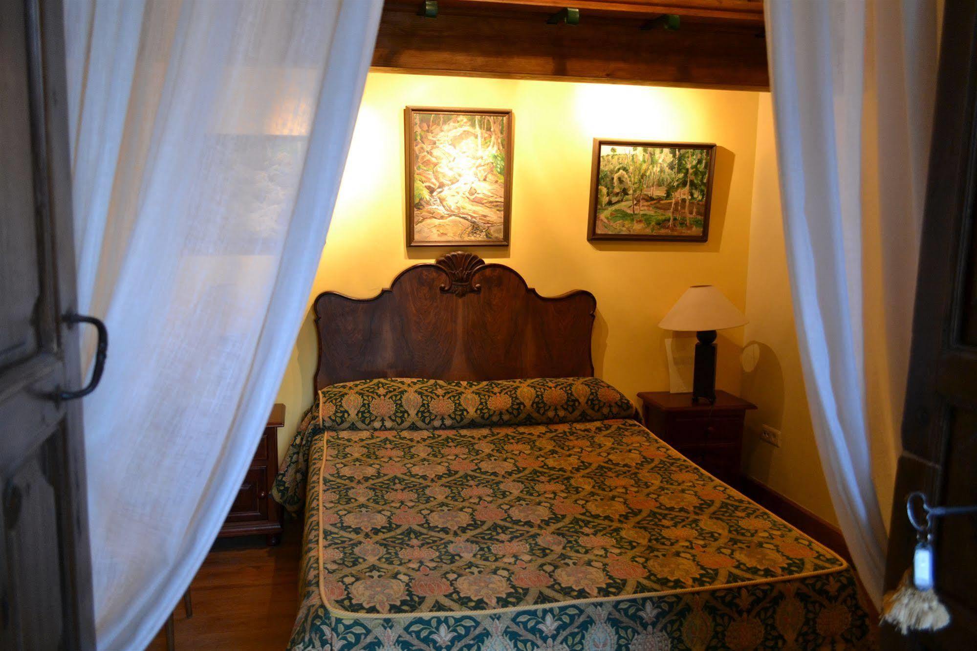 Granados Palacio Boutique Hotel Ecija Luaran gambar