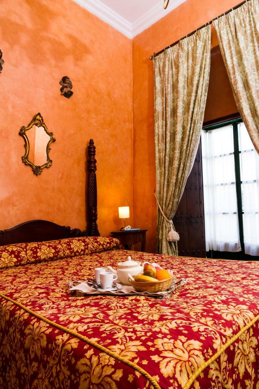 Granados Palacio Boutique Hotel Ecija Luaran gambar