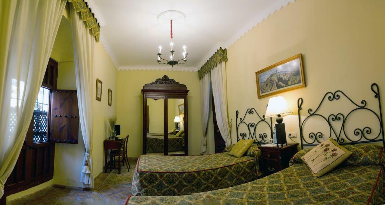 Granados Palacio Boutique Hotel Ecija Luaran gambar