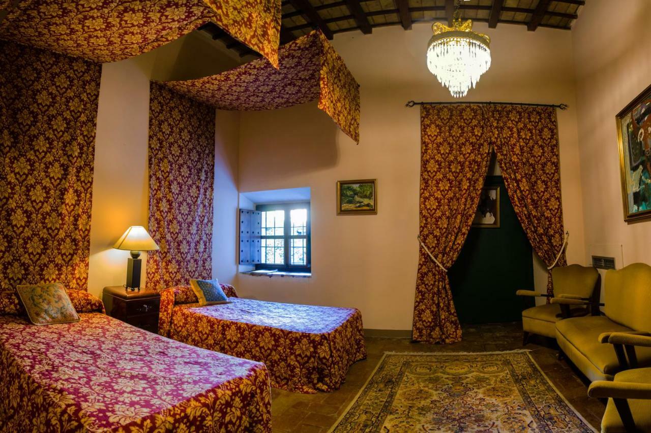 Granados Palacio Boutique Hotel Ecija Luaran gambar