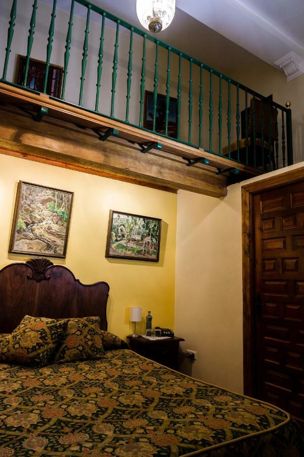 Granados Palacio Boutique Hotel Ecija Luaran gambar